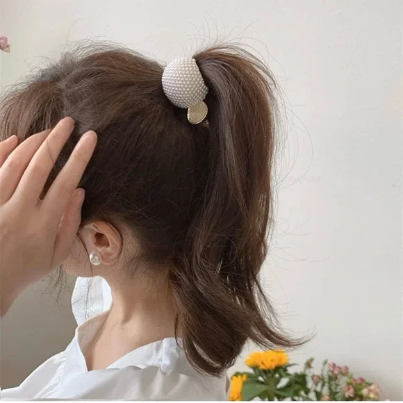 2 Pony tail claw clip pearl + Rhinestone hair accessories - Picture 5 of 5